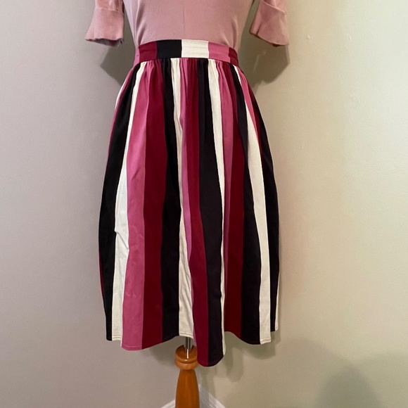 Collectif XS Bubblegum Stripe Jasmine Skirt - Picture 4 of 12